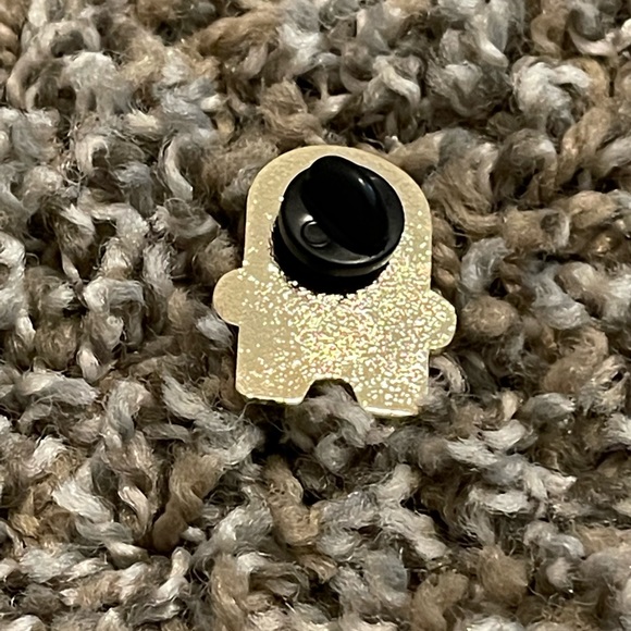 Amazon Pin - Picture 2 of 2